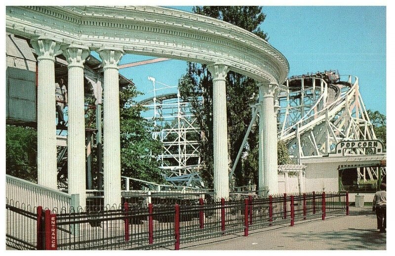 Bobs Riverview Chicago Famous Amusement Park Rollercoaster Postcard