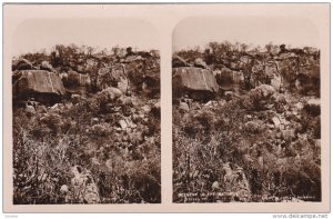 RP: RHODESIA , 00-10s ; Stereoview Postcard ; Scenery in the  Matopos