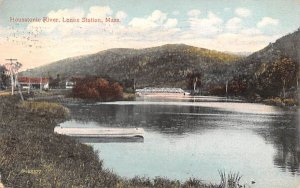 HoUSA tonic River in Lenox, Massachusetts Lenox Station.