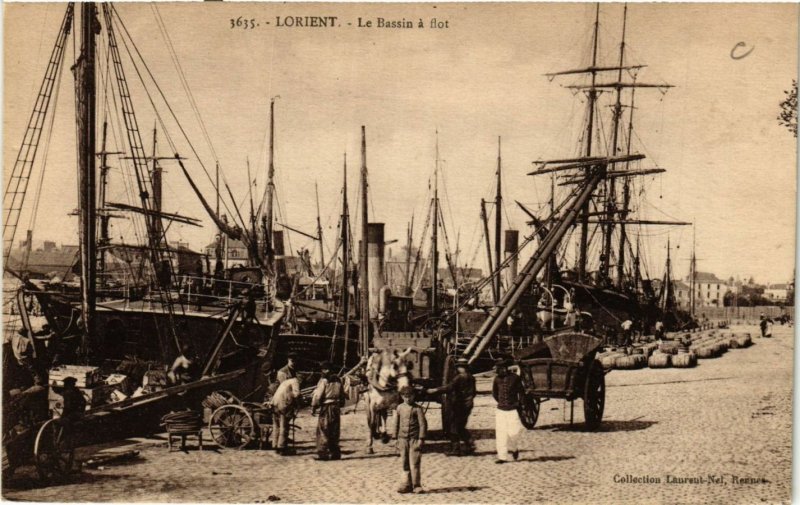 CPA LORIENT - Le Bassin a flot (431053)