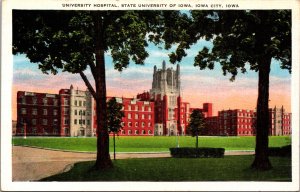 USA Iowa City  University Hospital State University Of Iowa Linen Postcard C030