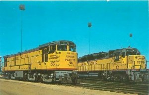 Union Pacific Railroad 5000 HP Trains #5300 GE U5OD & #2 GM EMD DD-35A Postcard