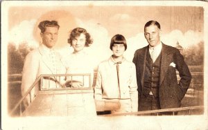 RPPC Edwardian Family Portrait Parents & Children Studio Photo Postcard 1940