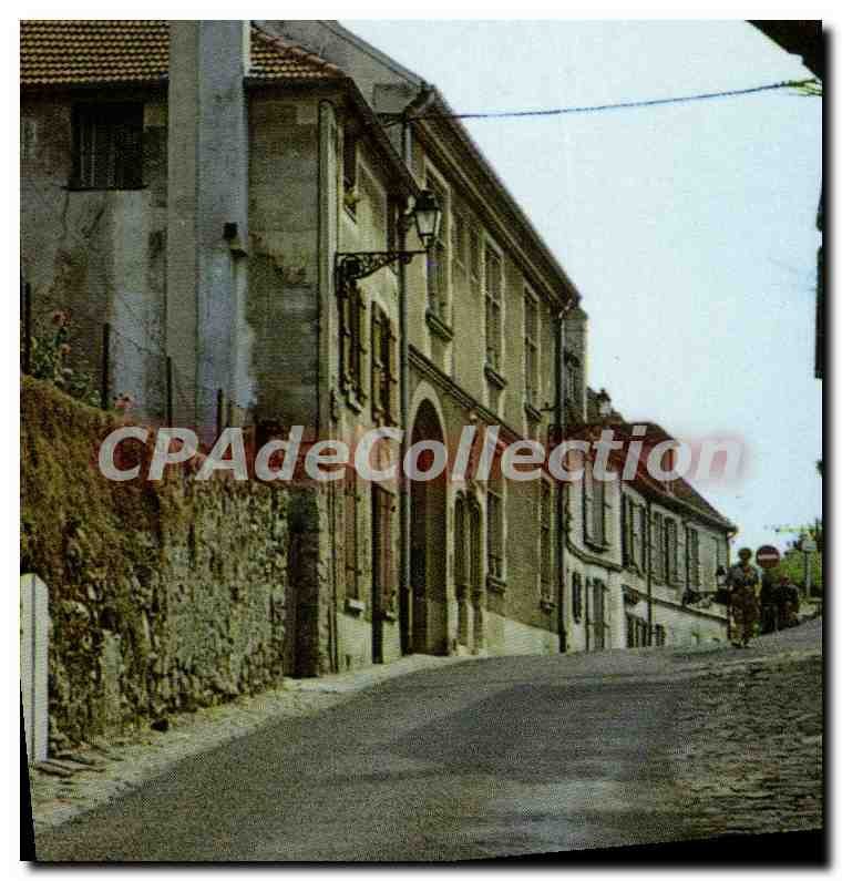 Old Postcard Chateau Thierry Aisne rue du Chateau