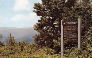 NORTH CAROLINA SIGN POST~MILE HIGH OVERLOOK~BLUE RIDGE PARKWAY POSTCARD 1960s