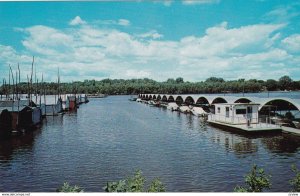 RED WING, Minnesota, 1940-60s; Boathouse Village, Public Dockage