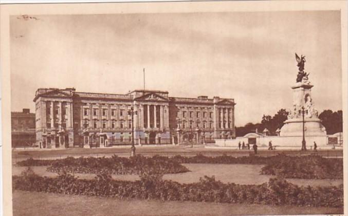 England London Buckingham Palace and Queen Victoria Memorial