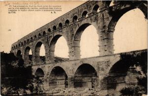 CPA Vue orientale de PONT-du-GARD prise du couchaut sur la rive (458838)