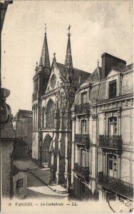 CPA VANNES-La Cathedrale (27334)