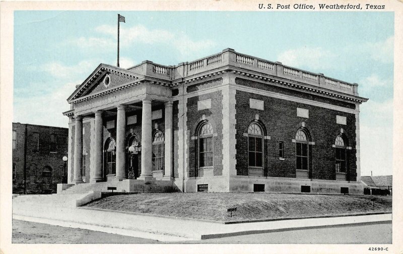 H62/ Weatherford Texas Postcard c1930s U.S. Post Office Building  145