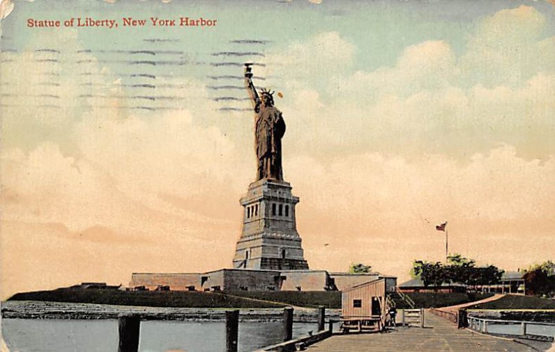 Statue of Liberty New York City, USA 1911 paper wear on edges, postal marking...