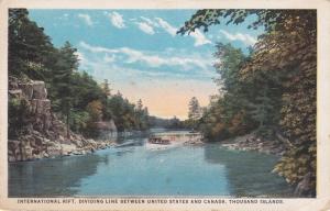 Tourist Boat in International RIft - Thousand Islands, New York - WB