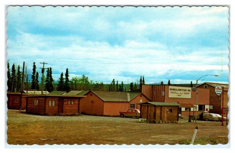 HAINES JUNCTION INN, Yukon Canada ~ Roadside ca 1960s   Postcard