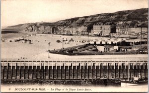 France Boulogne-sur-Mer La Plage et la Digue Sainte Beuve Vintage Postcard C017