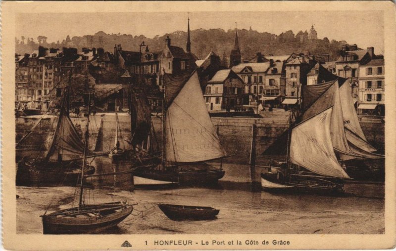 CPA HONFLEUR Le Port et la Cote de Grace (1225433)