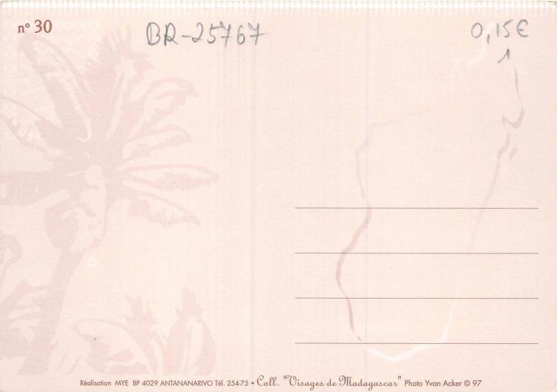 BR25767 Madagascar 2 scans