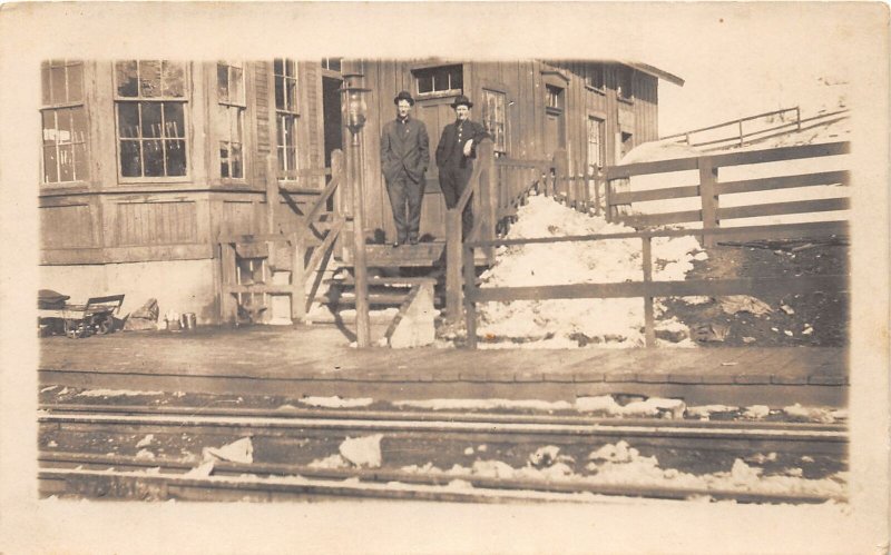 J36/ Wootton Colorado RPPC Postcard c1910 Santa Fe Railroad Depot 111