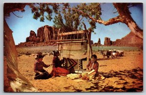 Rug Weaving Monument Valley Navajo Women Northern Arizona AZ Postcard L13