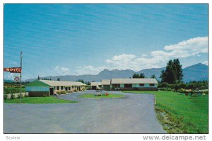 Rainbow Motel, Trans-Canada Highway, one mile West of the City Centre in Chil...