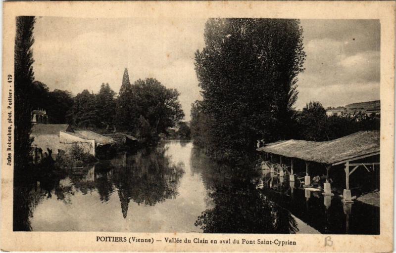 CPA POITIERS - Vallée du Clain en aval du Pont St-Cyprien (365668)