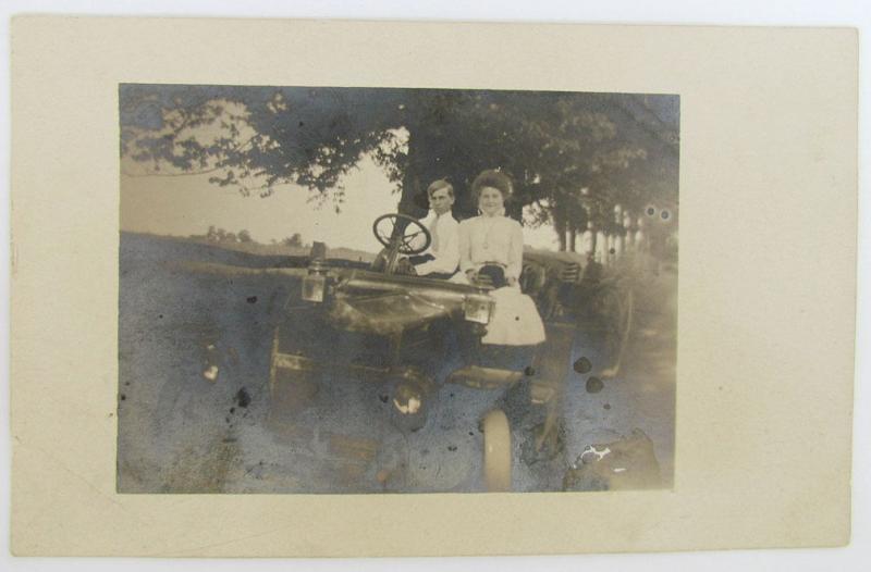 Selten RPPC Antik Echt Foto Postkarte Romantische in der Alte Auto Auto
