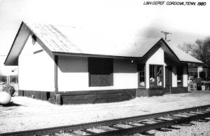 Cordova Tennessee 1980 Louisville-Nashville Train Depot real photo pc ZC548574