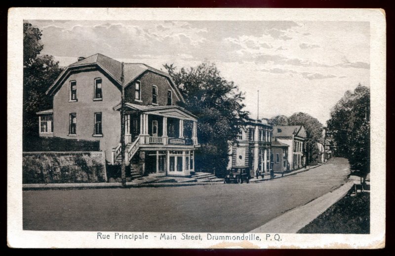 dc1472 - DRUMMONDVILLE Quebec Postcard 1930s Main Street