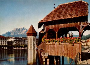 Switzerland Luzern Kapellbruecke mit Pilatus