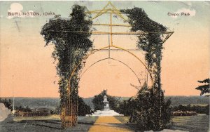 J49/ Burlington Iowa Postcard c1910 Crapo Park Arch Monument 202