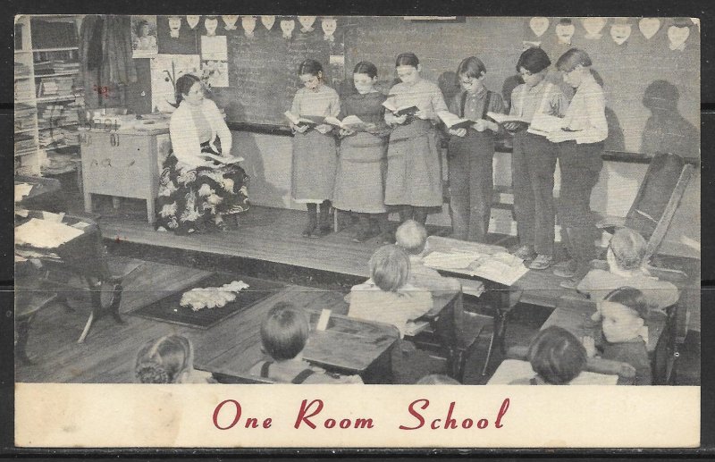 Pennsylvania, Morgantown - Amish Pupils In A One-Room School - [PA-032]