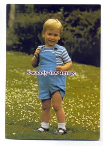 pq0048 - Princess Diana's son Prince William aged 2 - postcard