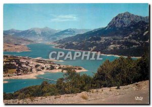 Postcard Modern Serre Poncon H A general view of Lake Savines and Embrun to r...