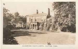 YORK, HAVERFORD YOUTH HOSTEL, CLIFTON, Yorkshire - Vintage POSTCARD (Photo)