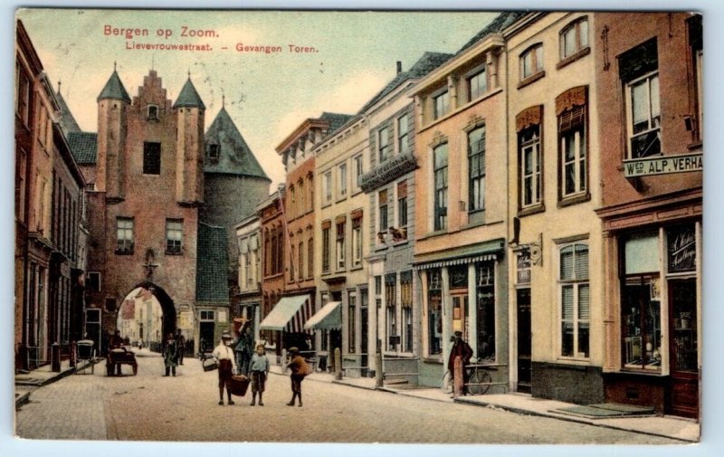 Bergen op Zoom. Lievevrouwestraat. Captive Tower NETHERLANDS Postcard