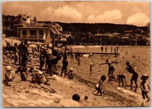 Sainte-Maxime La Plage et le Casino Municipal France Beach Bathers Postcard