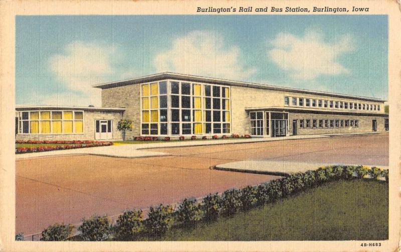 Burlington Iowa Rail And Bus Station Street View Antique Postcard K96255