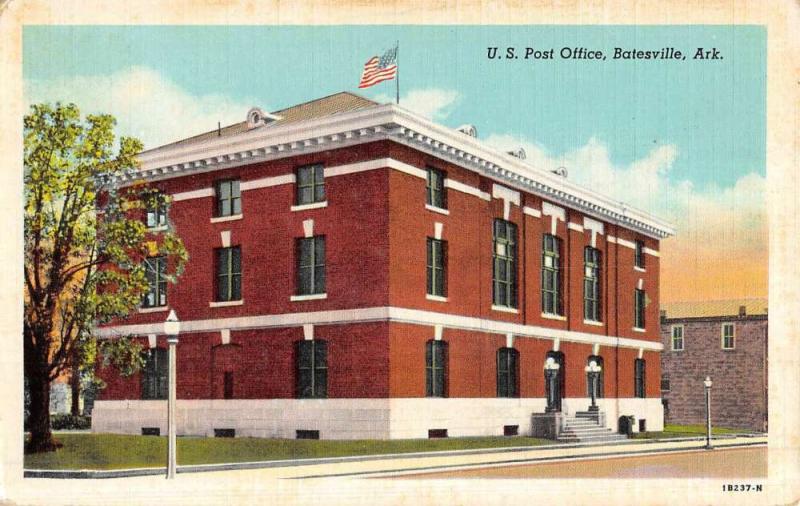 Batesville Arkansas Post Office Street View Antique Postcard K52537