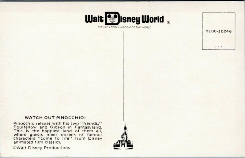 Disney World -  Fantasyland - Pinocchio, Foulfellow and Gideon