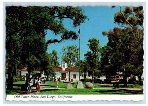 Vintage Old Town Plaza, San Diego, California. Postcard 5WE