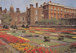 uk34547 hampton court palace middlesex   uk