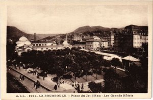 CPA La Bourboule Place du Jet d'Eau, Les Grands Hotels FRANCE (1302748)