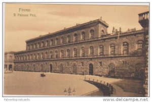 Exterior View of Il Palazzo Pitti, Firenze, Toscana, Italy 1911