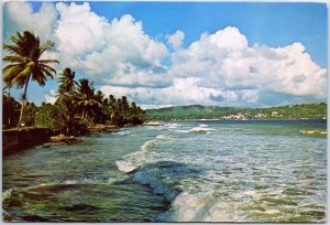 VINTAGE CONTINENTAL SIZED POSTCARD VIEW OF SCARBOROUGH TOBAGO POSTED STAMPS 1974