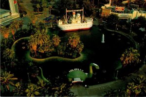 Bay Lake, FL Florida DISNEY MGM STUDIOS Echo Lake~Dinosaur Gerties 4X6 Postcard