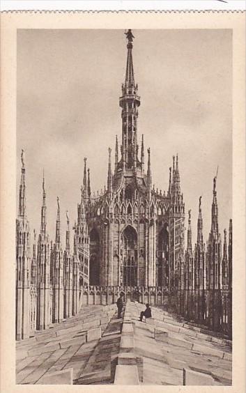 Italy Milano Il Duomo Guglia Maggiore Cathedrale Grande fleche