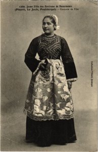 CPA Jeune Fille des Environs de Douarnenez - Costume de Fete (1033967)