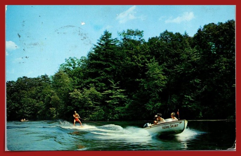 Pennsylvania, Echo Lake - Water Skiing In The Pocono's - [PA-794]