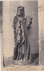 France Reims Cathedrale La Vierge et l'Enfant etat apres bombardement