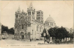 CPA Angouleme- La Cathedrale FRANCE (1073717)