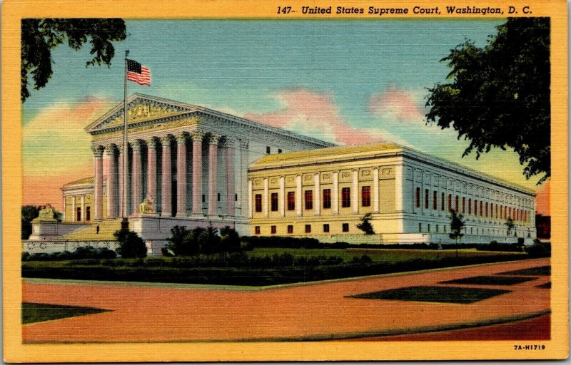 United States Supreme Court, Washington, D.C. flag flying linen postcard